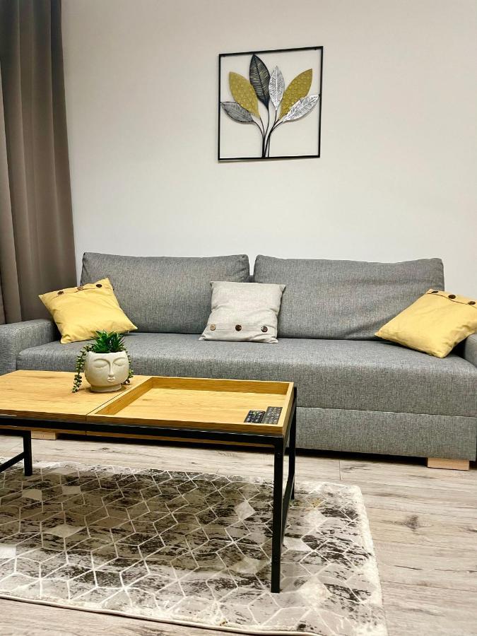 Apartments Sleep & Go Modlin Airport Nowy Dwór Mazowiecki Eksteriør billede