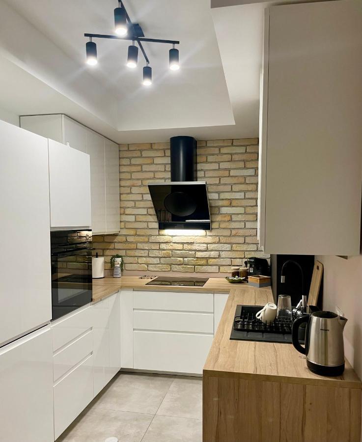 Apartments Sleep & Go Modlin Airport Nowy Dwór Mazowiecki Eksteriør billede