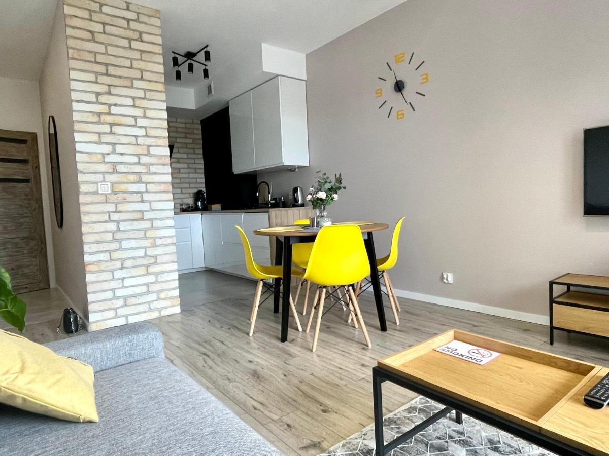 Apartments Sleep & Go Modlin Airport Nowy Dwór Mazowiecki Eksteriør billede