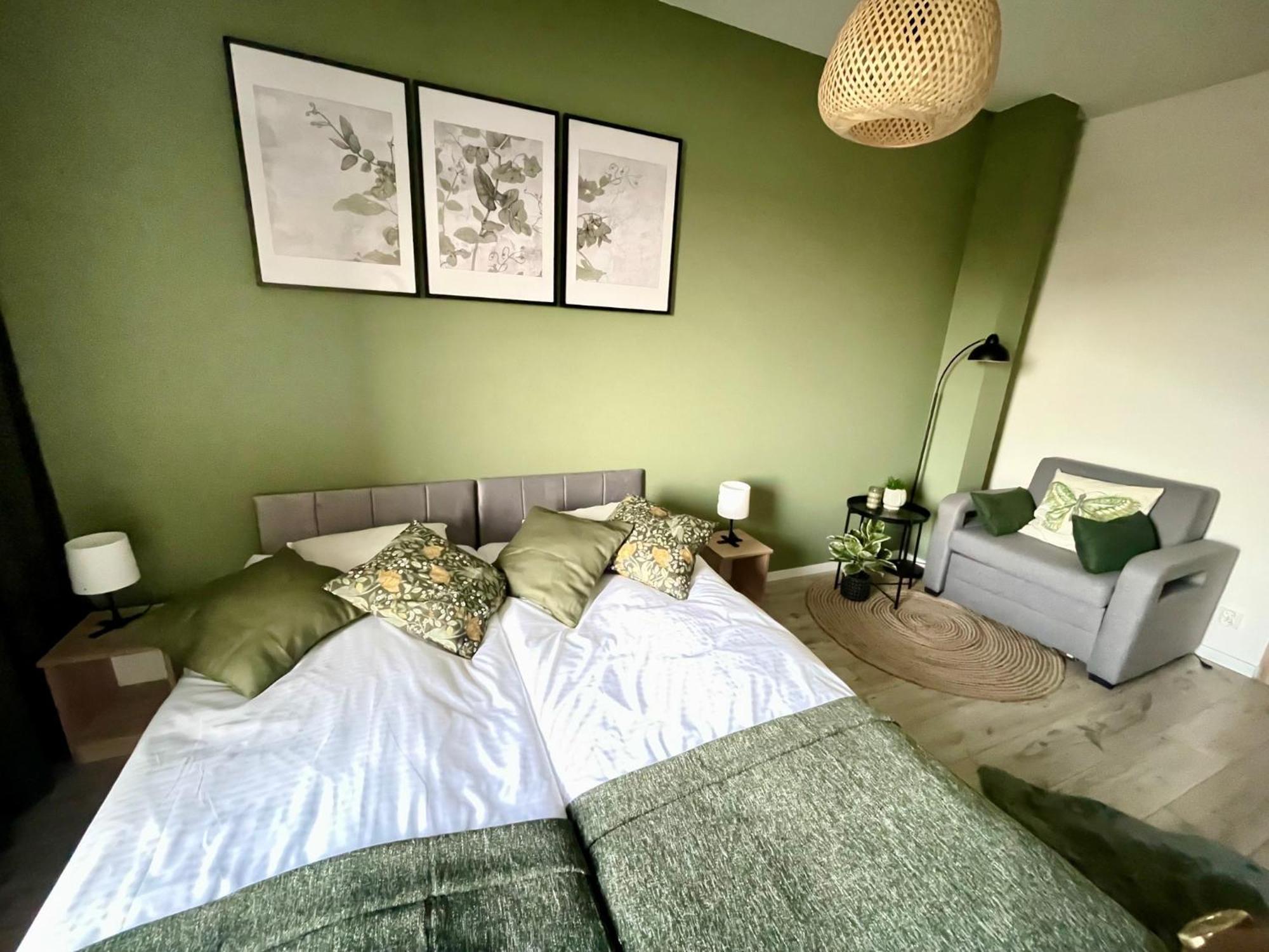 Apartments Sleep & Go Modlin Airport Nowy Dwór Mazowiecki Eksteriør billede